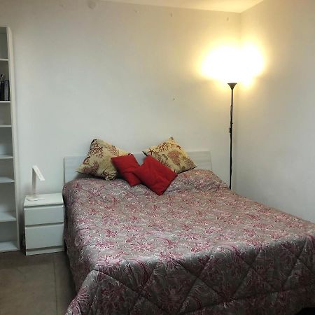 Arenada Private Rooms And Apartment Sud Cagliari Luaran gambar